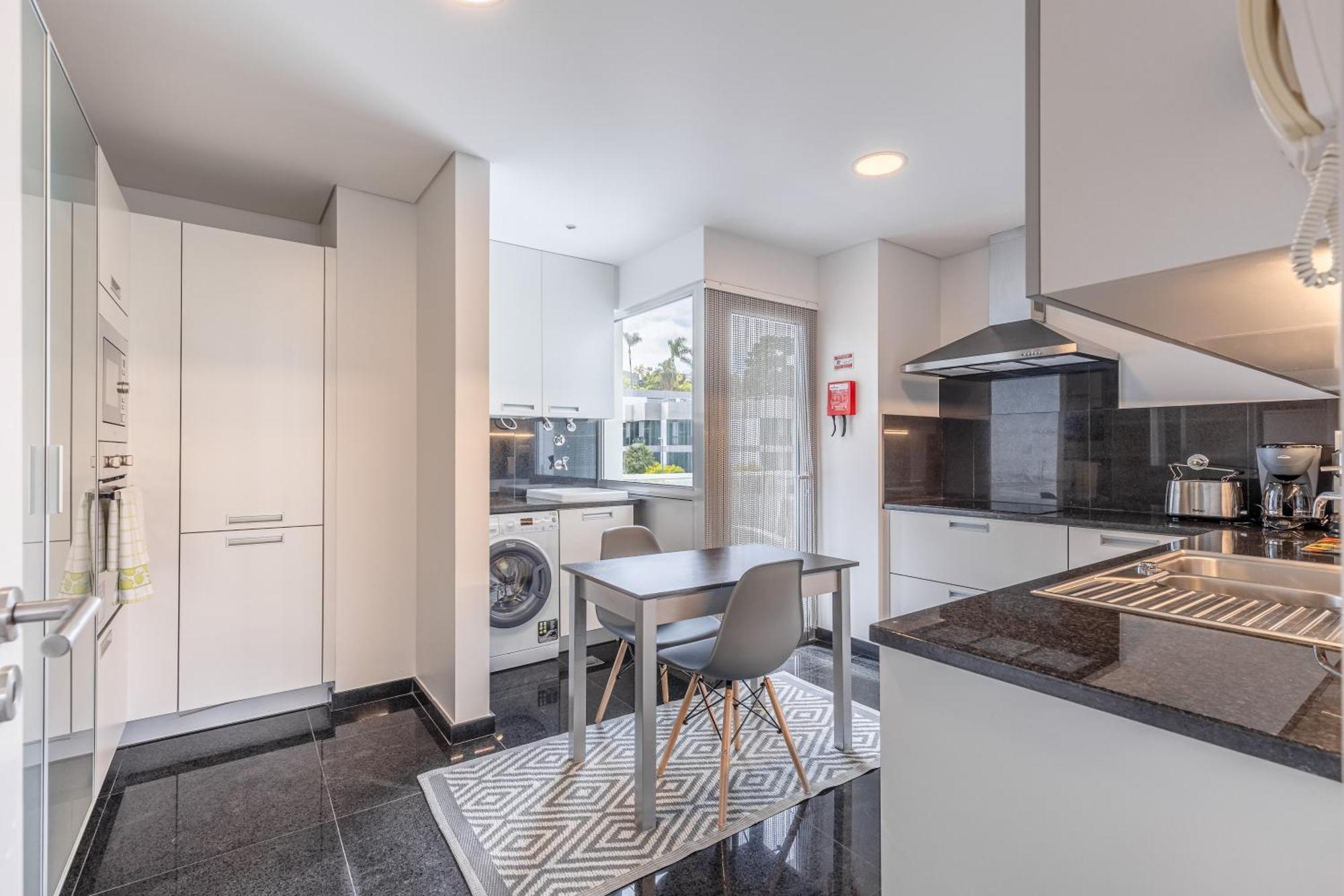 Vista Savoy By Rmz Appartement Funchal  Buitenkant foto