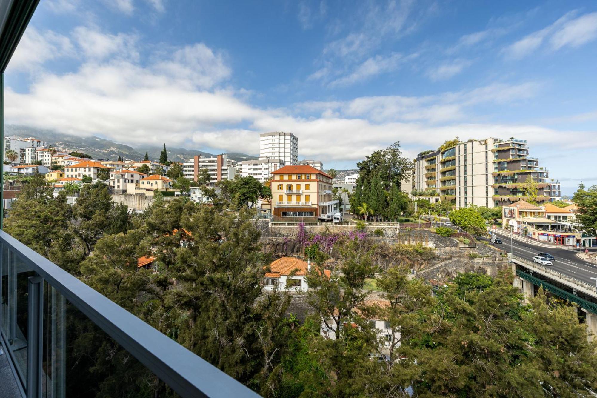 Vista Savoy By Rmz Appartement Funchal  Buitenkant foto